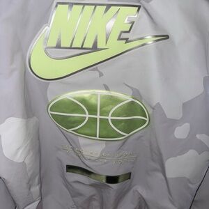 Nike Silver and Green Sports Jacket basketball WORLD POWER PIGALLE NEW